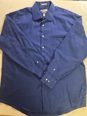 Van Heusen Men’s Dress Shirt 17 34/35 Blue Lux Sateen Wrinkle Free Button Down